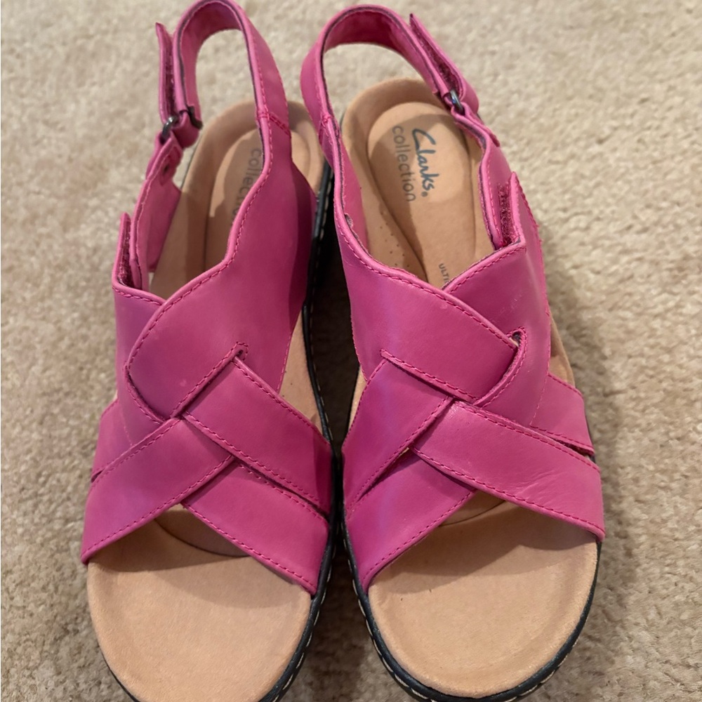 Clarks Women's Fuchsia Sandals